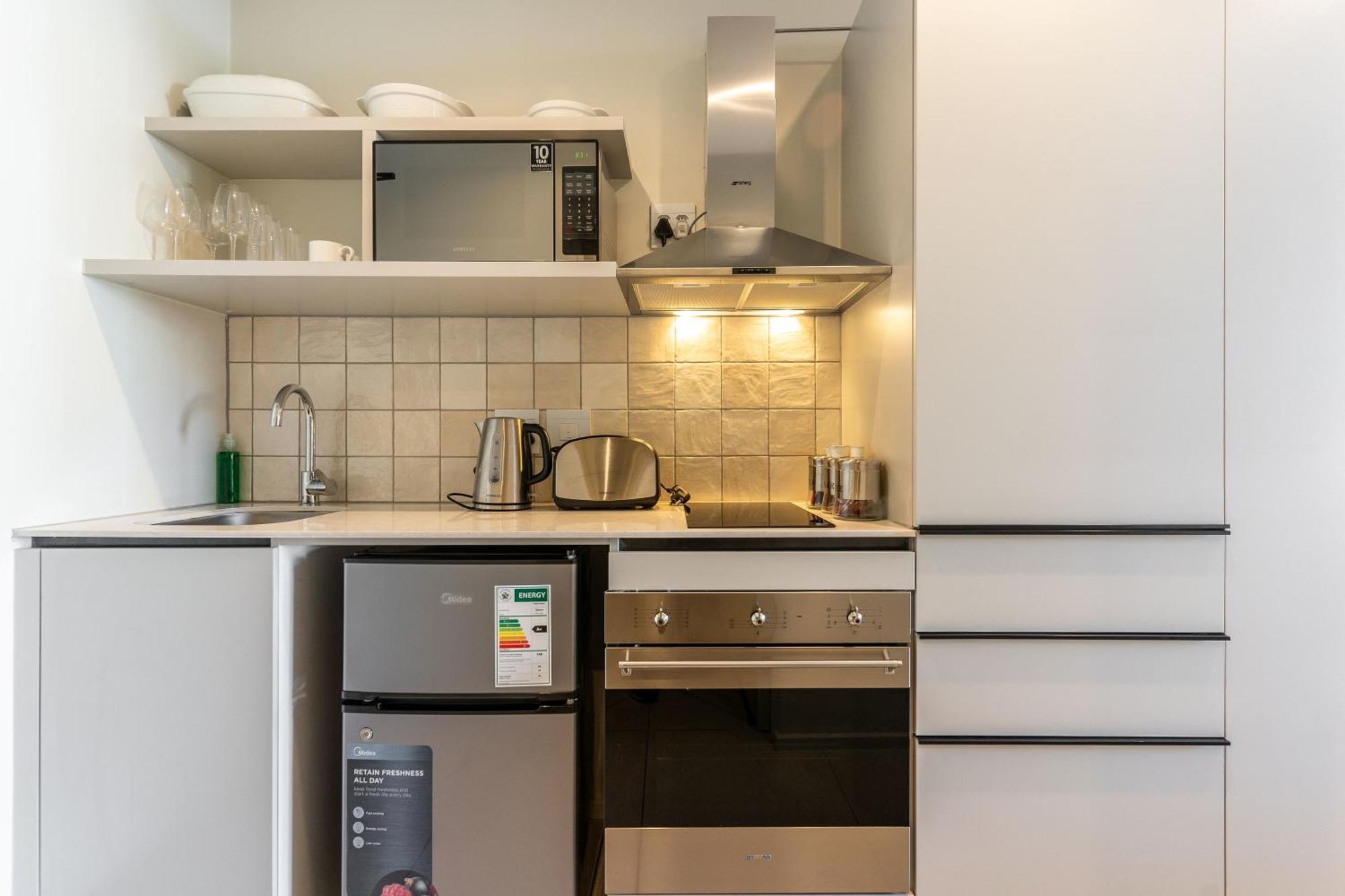 Apartment The Rose404: Aprt With Iconic Mountain Views Cape Town